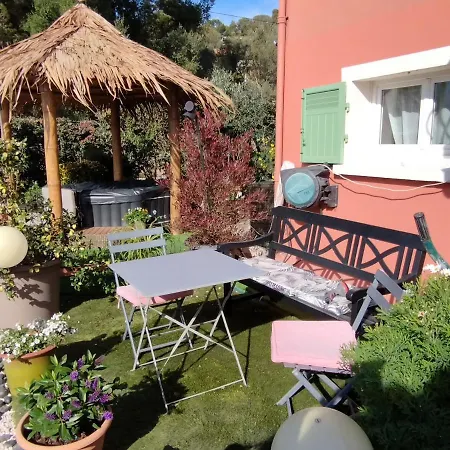 Le Petit Atelier Holiday home